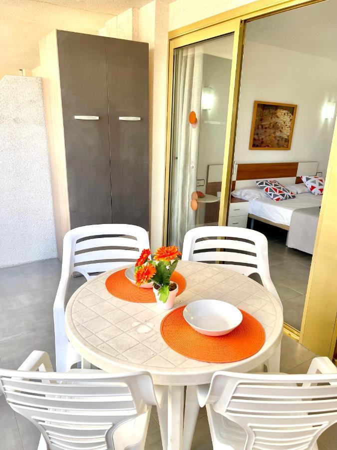 סאלו Apartbeach Novelty Climatizado Y Vistas Playa מראה חיצוני תמונה