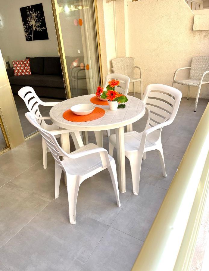 סאלו Apartbeach Novelty Climatizado Y Vistas Playa מראה חיצוני תמונה