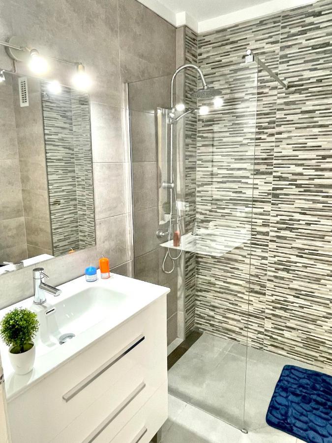 סאלו Apartbeach Novelty Climatizado Y Vistas Playa מראה חיצוני תמונה